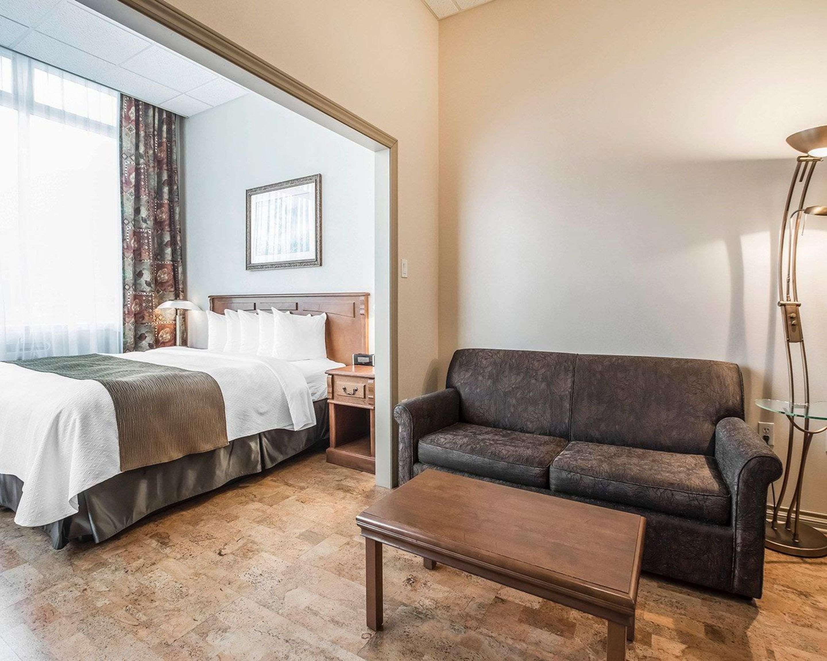 Quality Suites Drummondville Esterno foto